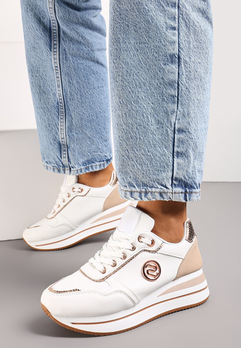 Czarne Sneakersy z Okrągłą Naszywką i Platformą Viliera