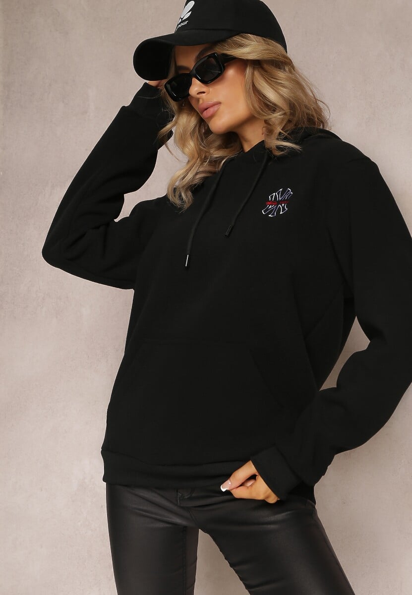 Czarna Bluza z Kapturem i Ozdobnym Haftem Gamalie