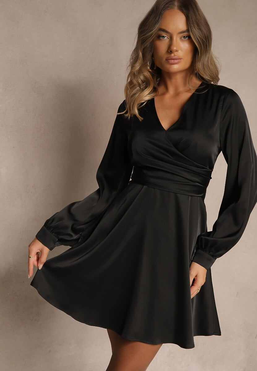 Czerwona Kopertowa Sukienka VICES z Satyny z Bufiastymi Rękawami Anevite