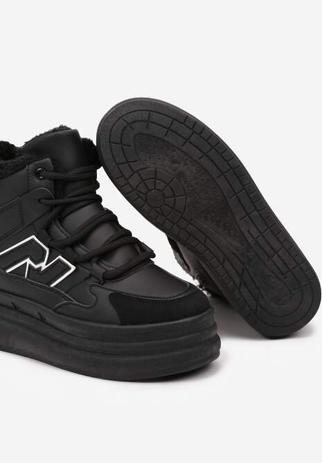 Czarne Sznurowane Sneakersy na Tłoczonej Platformie Ozdobione z Boku Aplikacją Neathalie