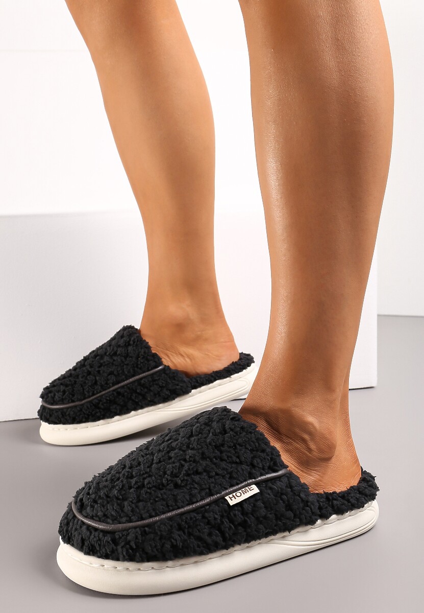 Czarne Kapcie z Miękkiego Kożuszkowego Futerka Lilissa