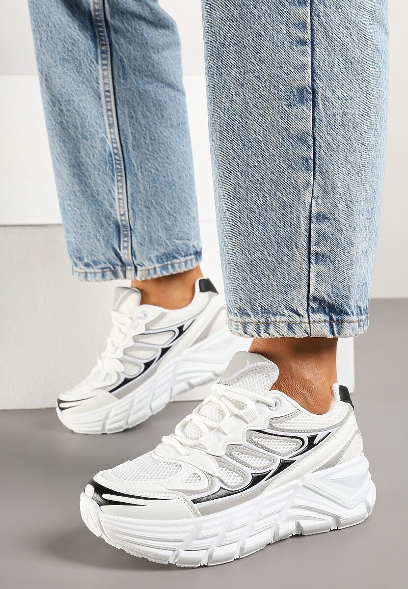 Białe Sneakersy Streetwearowe na Tłoczonej Platformie Tertewia