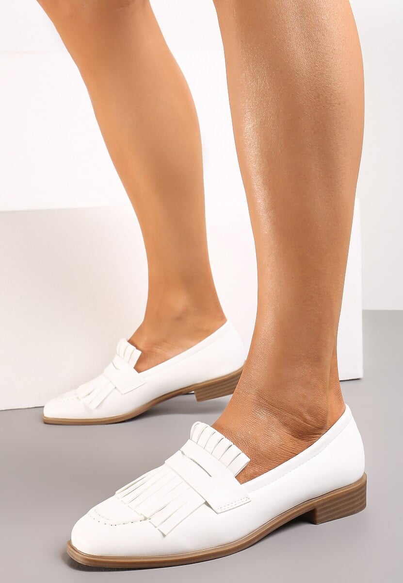 Czarne Mokasyny z Kwadratowym Noskiem i Frędzlami Tarnissa