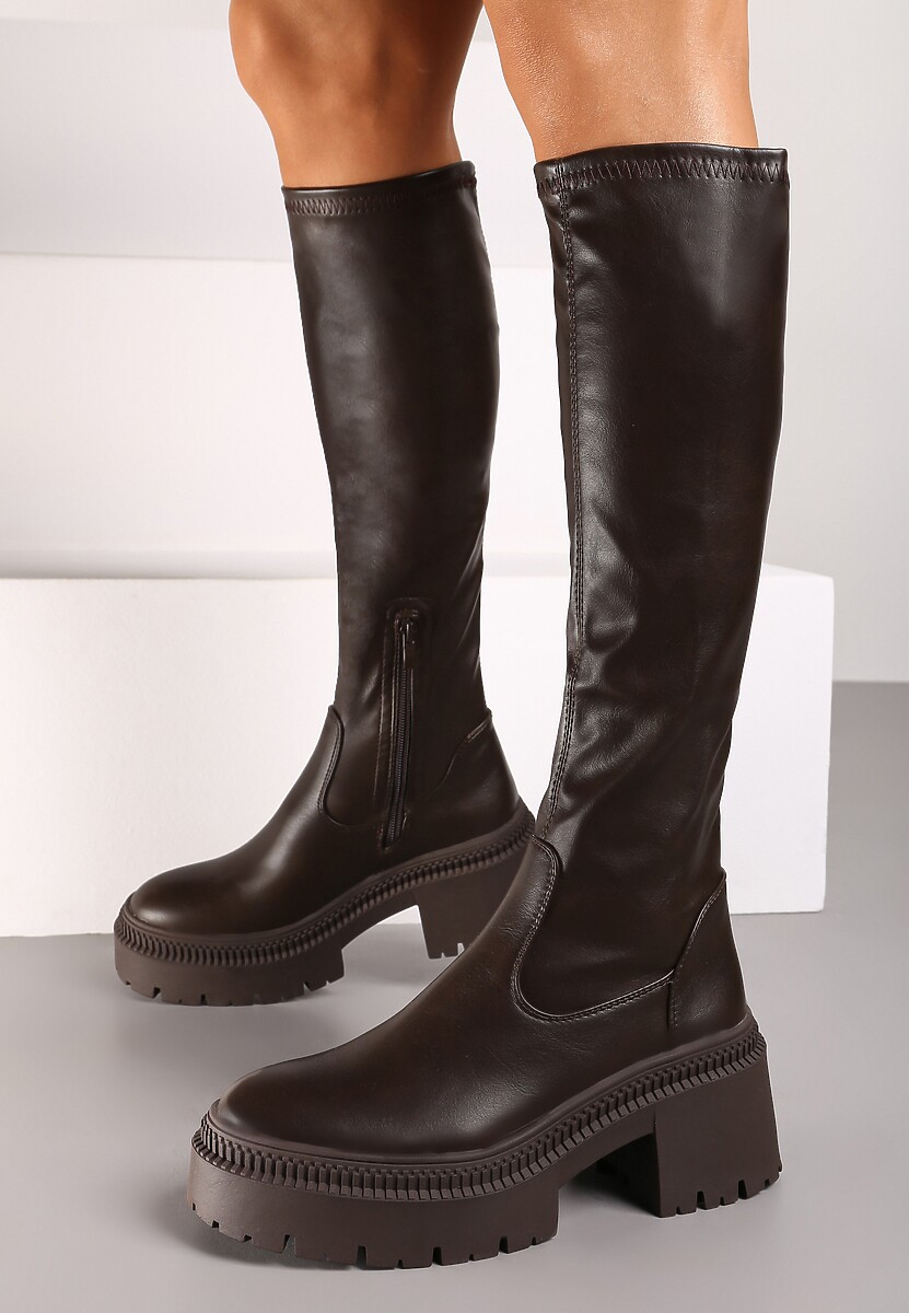 Brązowe Kozaki na Obcasie Typu Słupek z Wysoką Dopasowaną Cholewką Laoliana