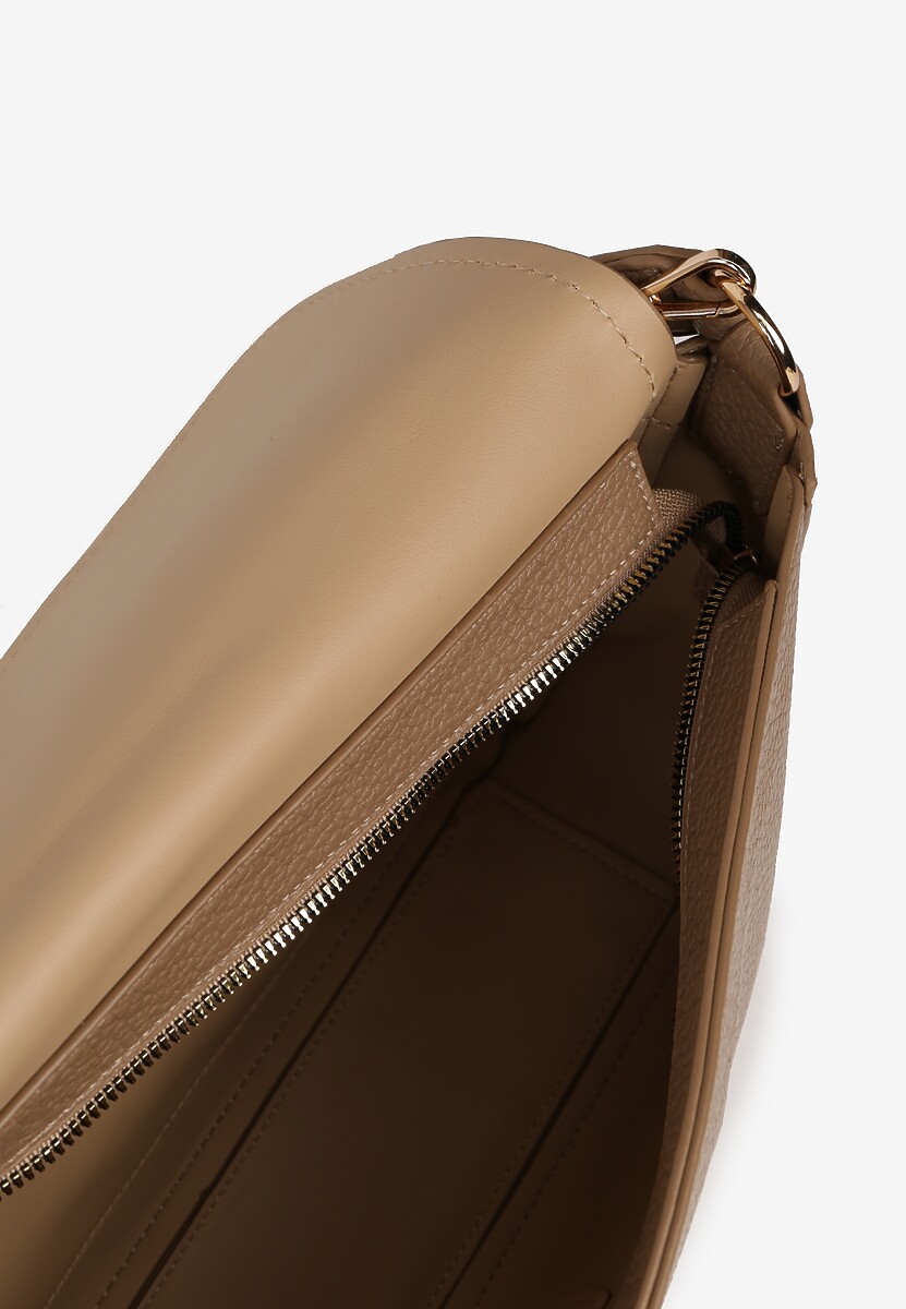 Beżowa Torebka Prostokątna na Ramię Ozdobiona Metaliczną Aplikacją Aderrive