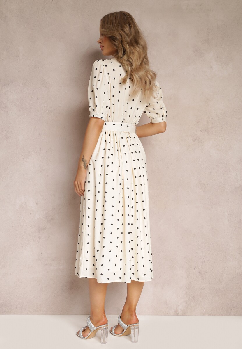 Jasnobeżowa Rozkloszowana Sukienka Midi z Gumką w Pasie i Ozdobnym Paskiem z Klamrą Abennita