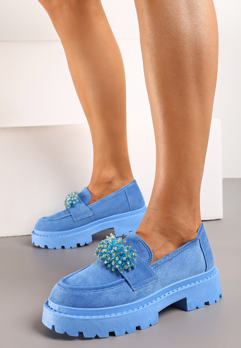 Niebieskie Mokasyny z Aplikacją z Biżuteryjnych Koralików Viatalia