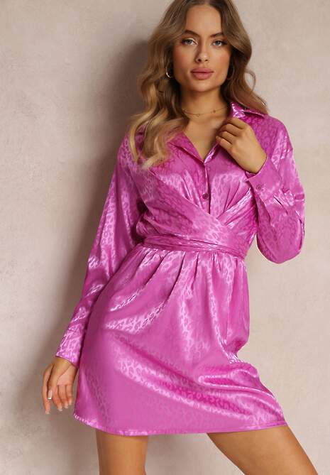 Fuksjowa Sukienka z Tłoczeniem Panterki Kołnierzykiem i Wiązaniem Nynaine