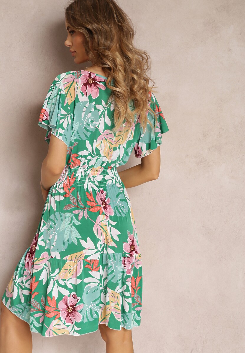 Zielona Kopertowa Sukienka Mini w Kwiaty z Gumkami w Pasie i Falbanką Kellana