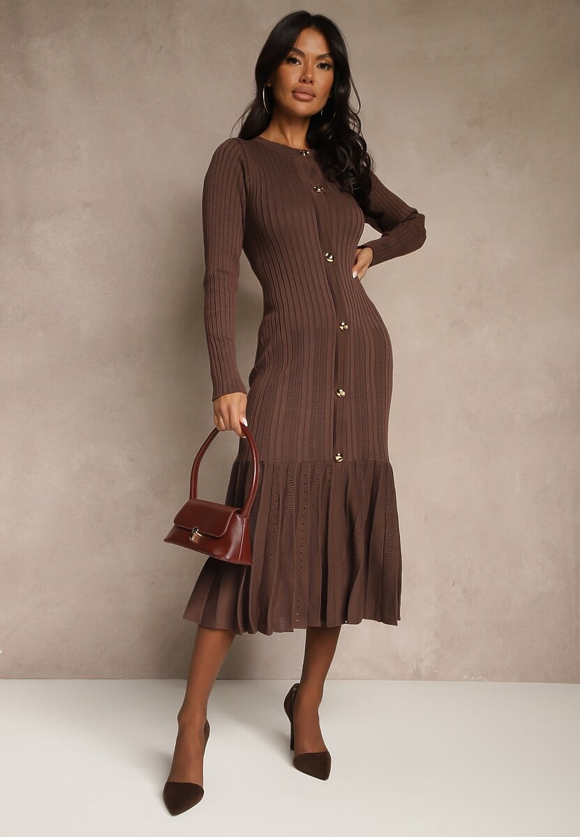 Brązowa Sweterkowa Sukienka z Wiskozą z Rozkloszowanym Dołem i Guzikami Fertilea