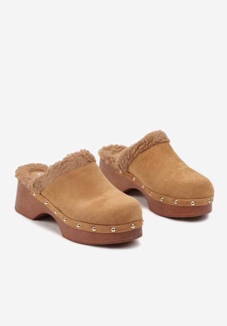 Brązowe Futerkowe Klapki Mule na Platformie Ozdobione Ćwiekami Crelina