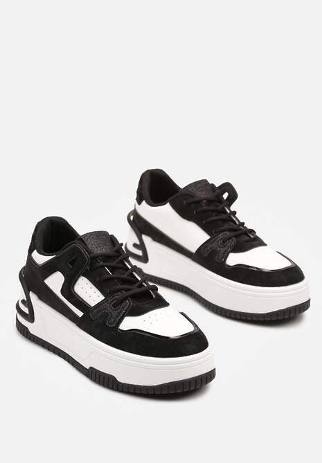 Czarno-Białe Sneakersy na Tłoczonej Platformie z Geometrycznym Motywem Eloneo