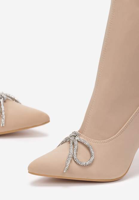 Beżowe Botki Skarpetkowe Ozdobione Kokardką z Cyrkoniami na Geometrycznej Szpilce Aife