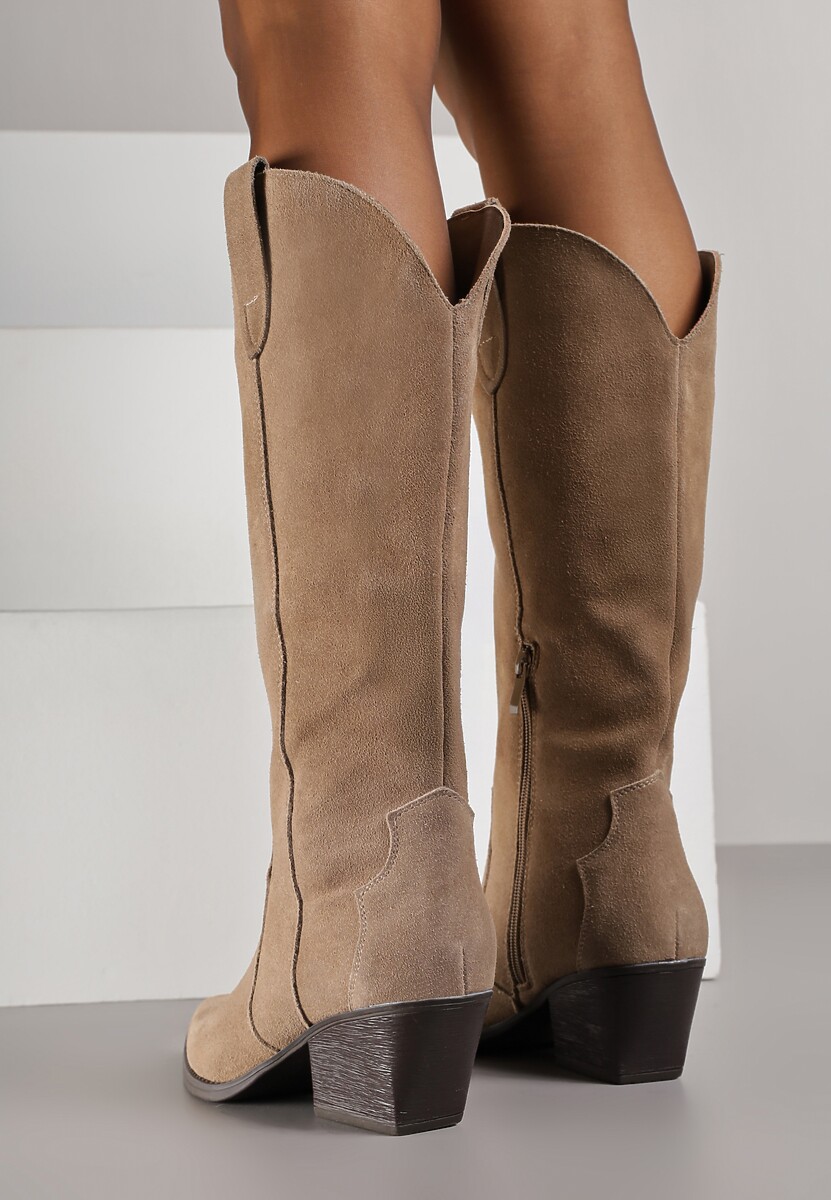 Ciemnobeżowe Kozaki Typu Kowbojki na Stożku z Naturalnego Zamszu Adeora