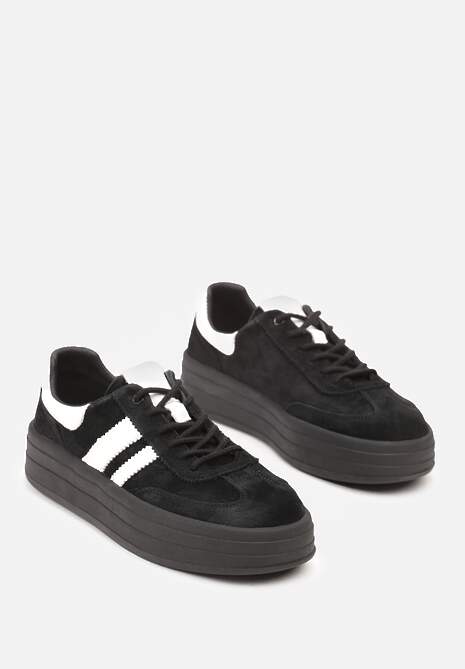 Czarne Sneakersy Zamszowe na Platformie ze Skórzaną Wkładką Ozdobione Paskiem Adivrie