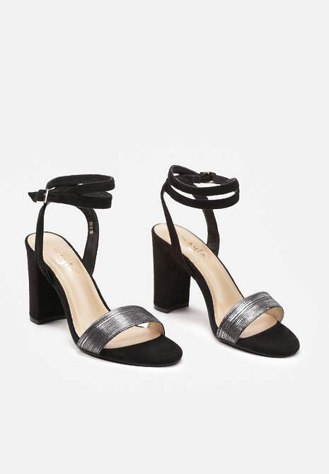 Czarne Sandały na Słupku ze Sprzączką i Ozdobnym Paskiem Rinafa