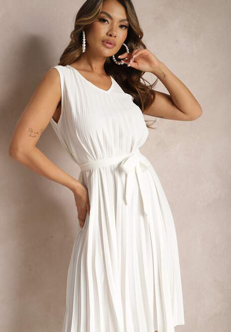 Biała Plisowana Sukienka Midi z Plisami na Dole i Paskiem w Talii Wrensilva