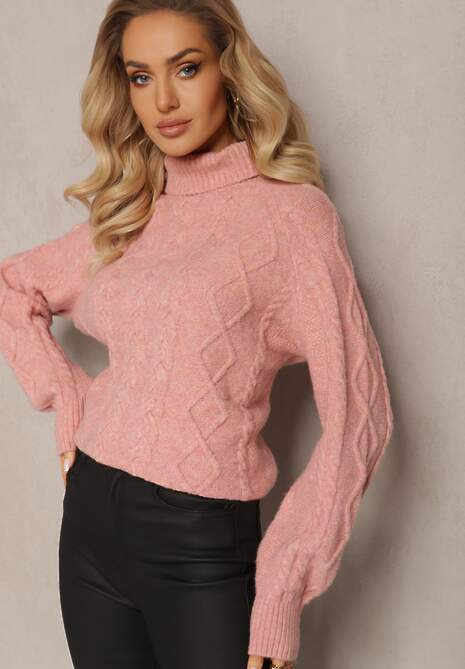 Różowy Oversizowy Golf w Ozdobny Splot Jupiterra