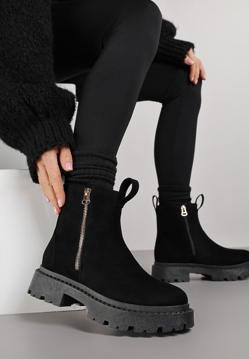 Czarne Botki z Ozdobną Taśmą z Nadrukiem Dudrey