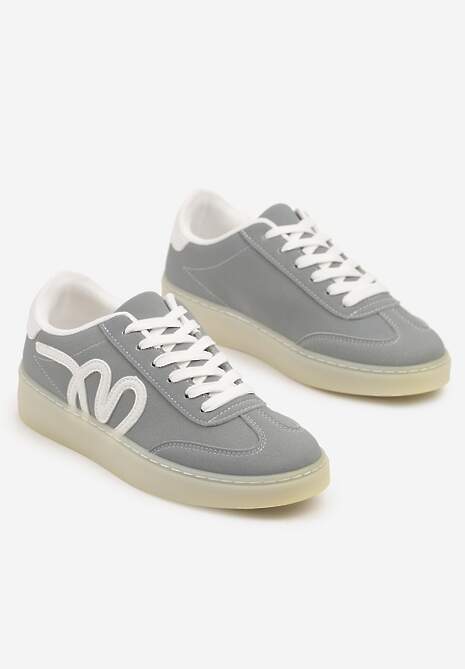 Niebieskie Sneakersy Kultowe Tenisówki Zdobione Abstrakcyjną Aplikacją Fendiva