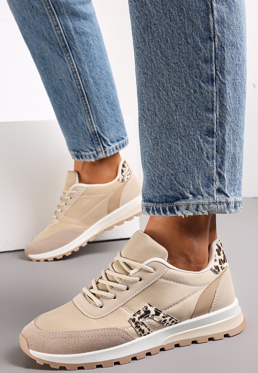 Białe Sznurowane Sneakrersy Cashe