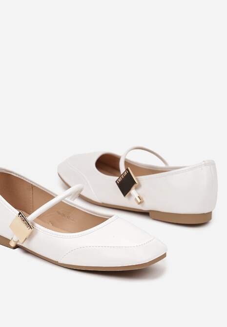Białe Balerinki z Lakierowaną Wstawką i Ozdobną Sprzączką Neorwen