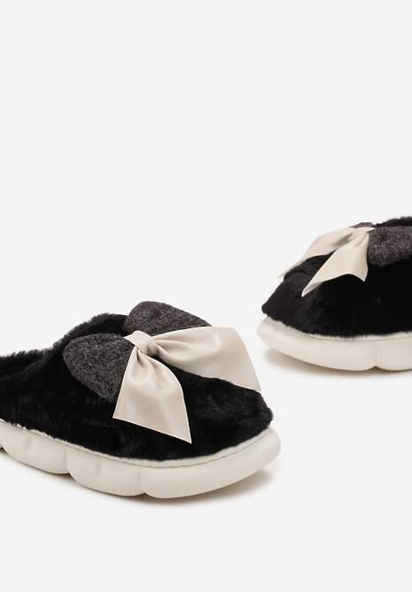 Czarne Futrzane Kapcie Zimowe Ozdobione Kokardką Saceta