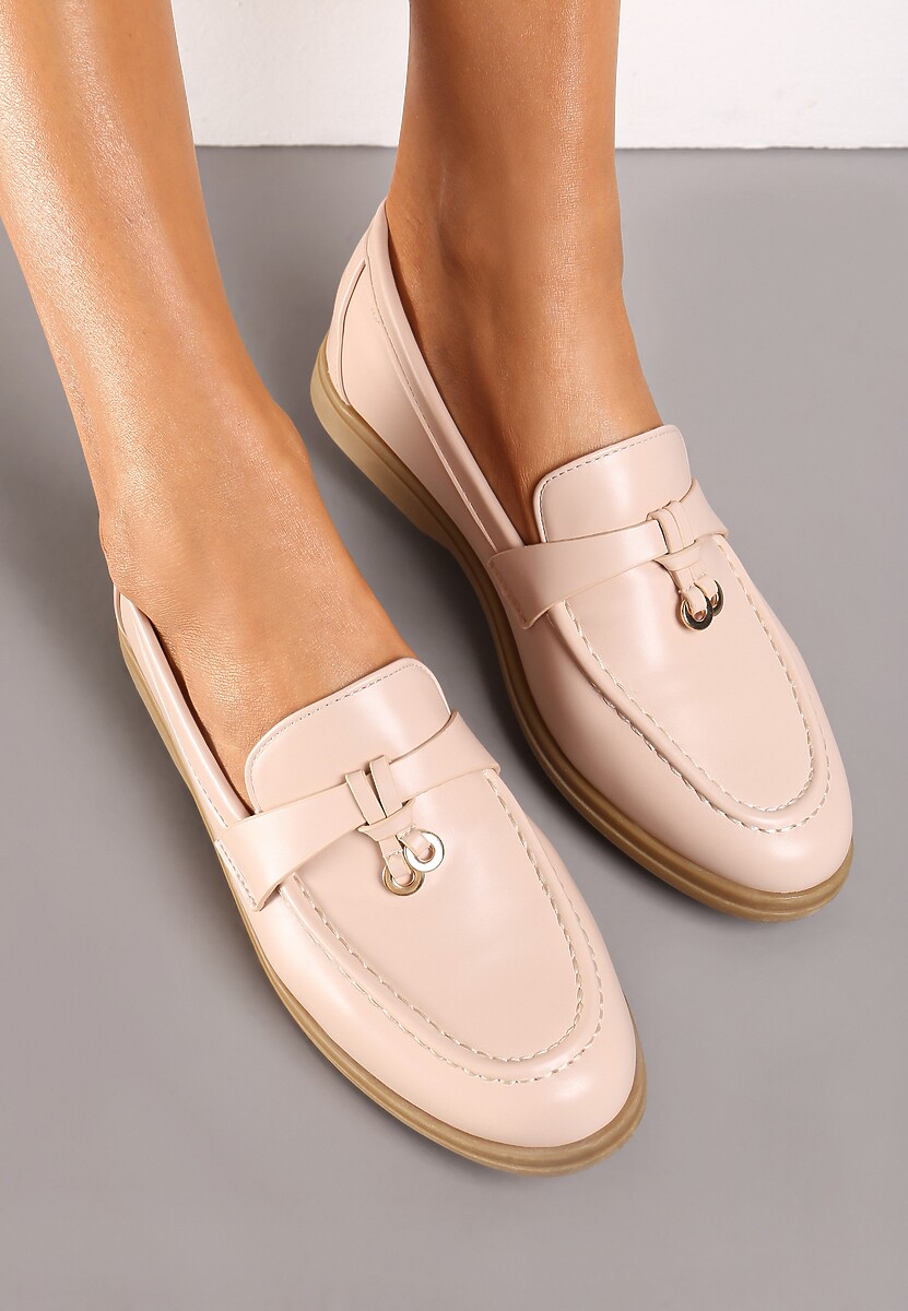 Beżowe Mokasyny z Imitacji Skóry z Minimalistyczną Zawieszką Biaha