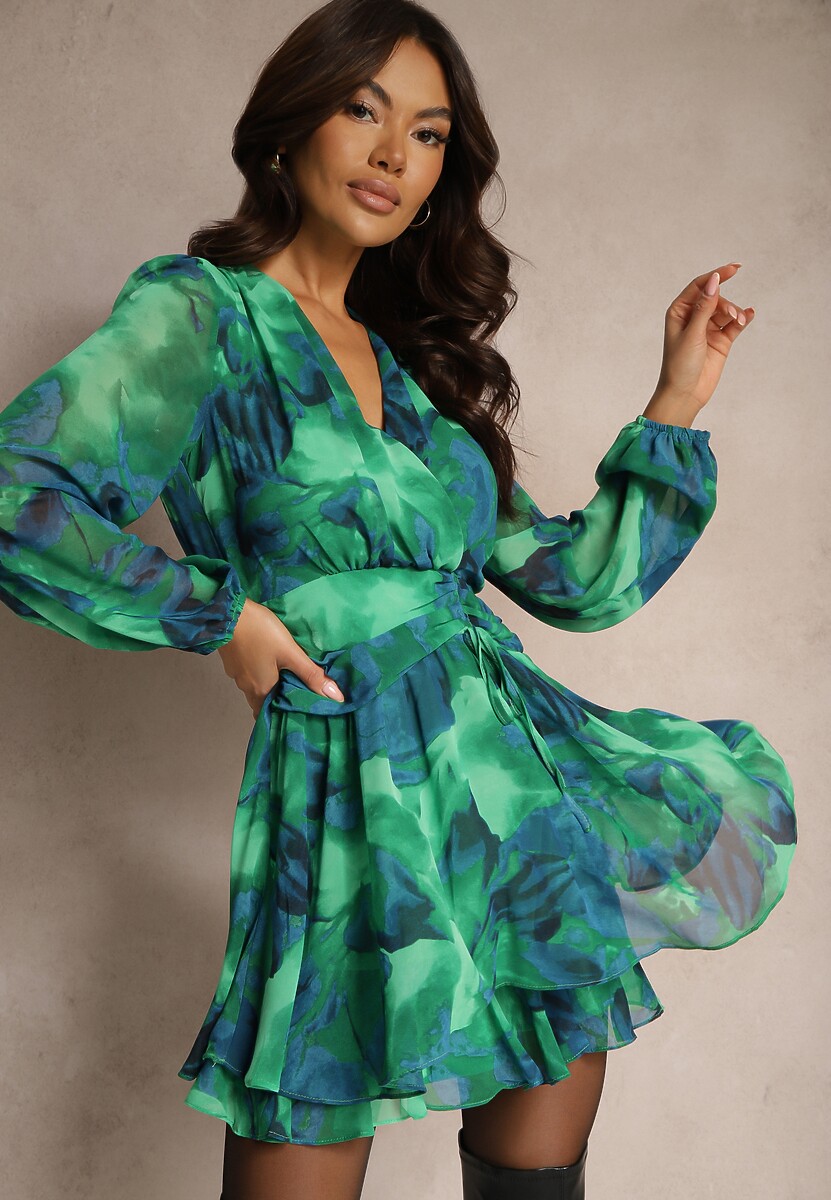 Zielona Krótka Sukienka Kopertowa z Abstrakcyjnym Wzorem Tie-Dye Mivern