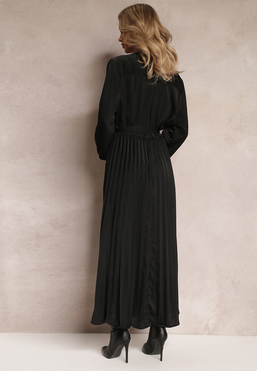 Czarna Maxi Sukienka z Plisowanym Dołem i Kopertowym Dekoltem Basila