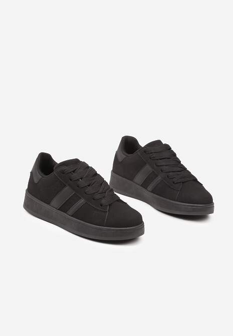 Czarne Sneakersy na Niskiej Platformie z Naszywkami Flordexia