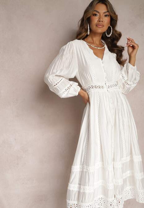 Biała Rozkloszowana Sukienka Midi z Ażurowym Zdobieniem Celira