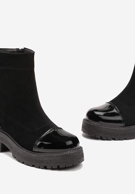 Czarne Botki na Grubej Podeszwie z Lakierowanymi Wstawkami Triestia