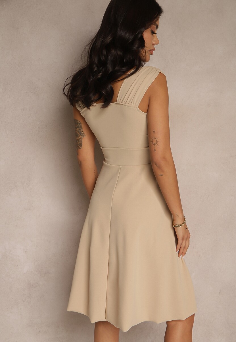 Beżowa Kopertowa Sukienka Wieczorowa na Ramiączkach Puremia