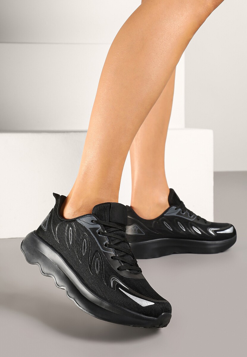 Czarne Sneakersy na Podeszwie z Pianki Zdobione Geometrycznymi Detalami Ulianavia