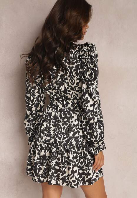 Czarna Sukienka Taliowana Kadothius