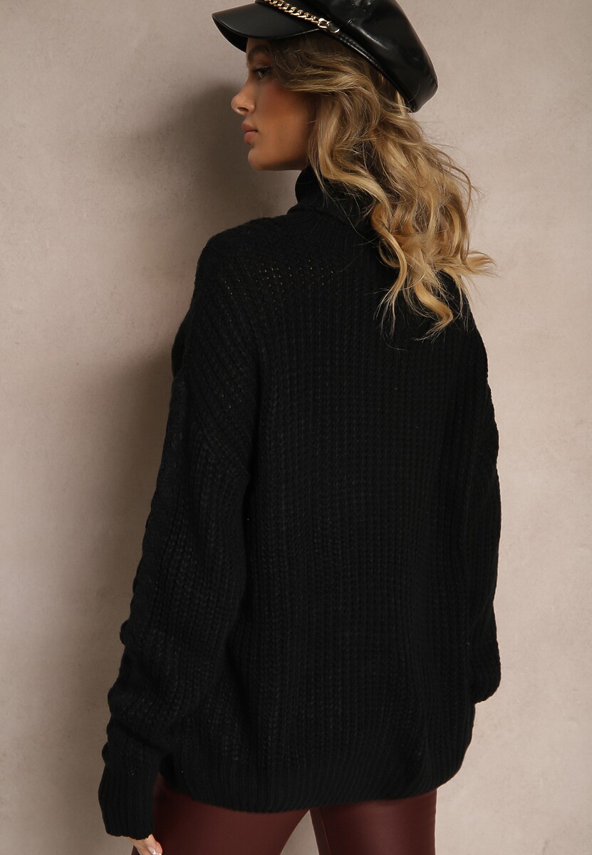 Czarny Golf z Wiskozą w Stylu Oversize z Ozdobnym Splotem Korremi