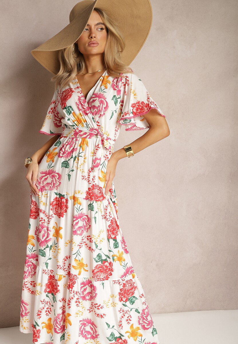 Biała Sukienka z Kopertowym Dekoltem i Falbanką Ozdobiona Kwiatowym Motywem Nisavela