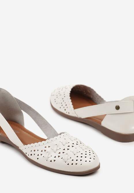 Białe Ażurowe Balerinki z Ozdobnymi Wycięciami Damirra