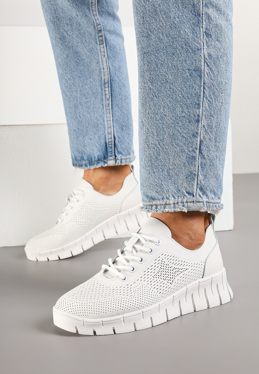 Białe Sneakersy ze Skóry Naturalnej ze Skórzaną Wkładką i Perforacją Nolzedis