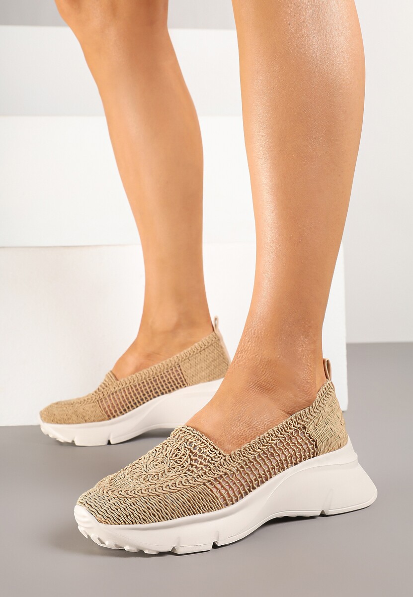 Beżowe Półbuty na Platformie z Ażurową Cholewką Lurinne