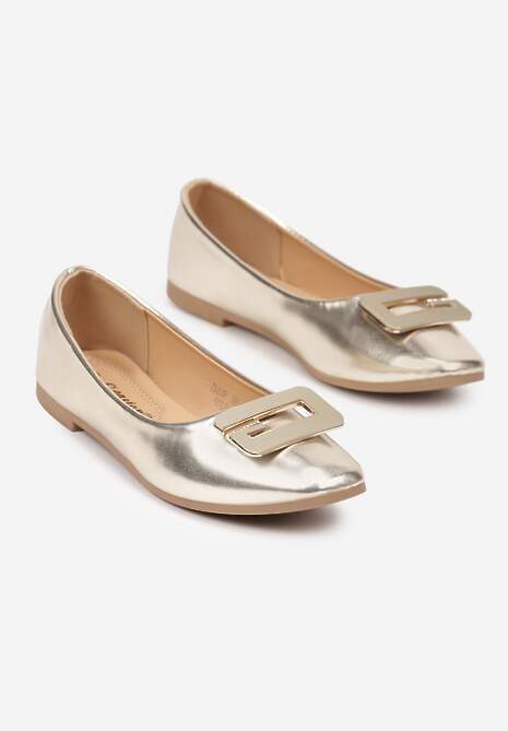 Złote Balerinki Ozdobione Geometryczną Aplikacją Tirenia