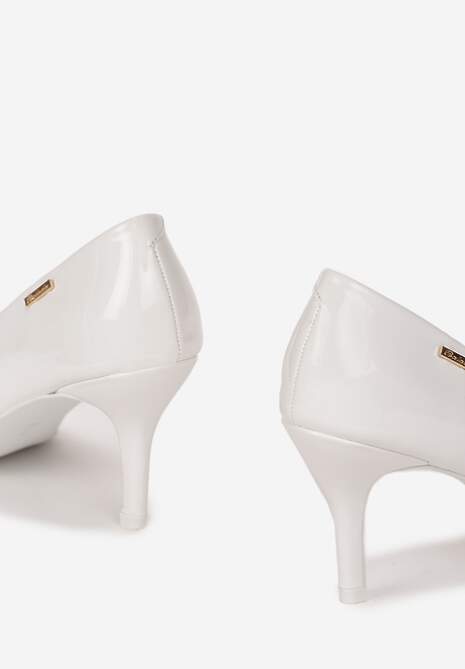 Białe Szpilki z Noskiem w Kształcie Migdałka Lakierowane Namania