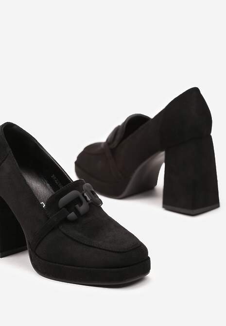 Czarne Czółenka na Wysokim Słupku z Wkładką z Naturalnej Skóry Ozdobione Metaliczną Aplikacją Nobela