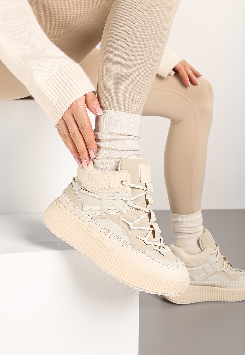 Beżowe Śniegowce Traperki Vices z Futerkiem Typu Baranek i Platformą Terivelle