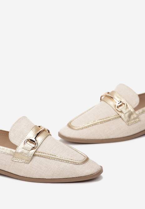 Złote Mokasyny z Ozdobną Klamerką i Kwadratowym Noskiem Ivera