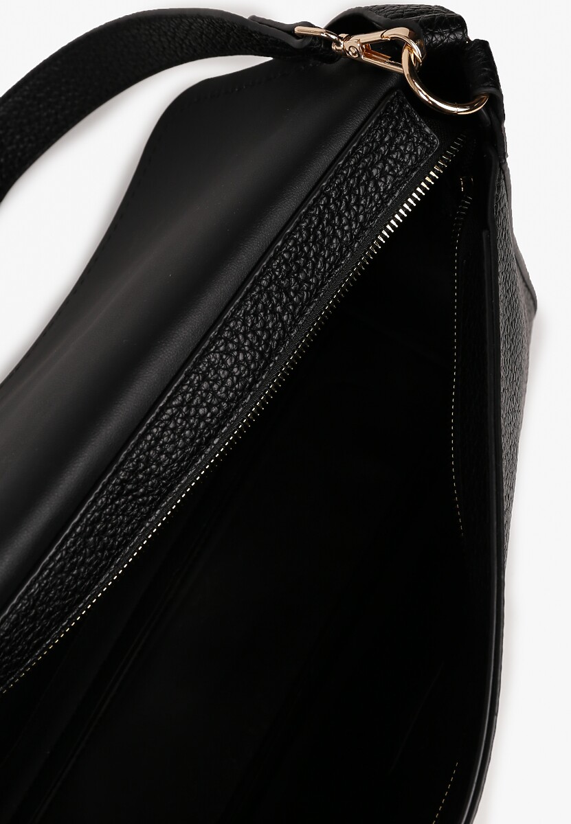 Czarna Torebka Prostokątna na Ramię Ozdobiona Metaliczną Aplikacją Aderrive