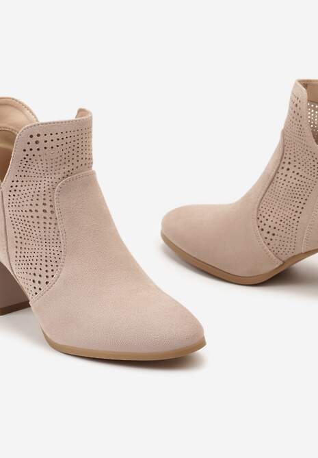 Beżowe Botki z Ażurową Cholewką ze Skórzaną Wkładką i Noskiem w Szpic Voilaria