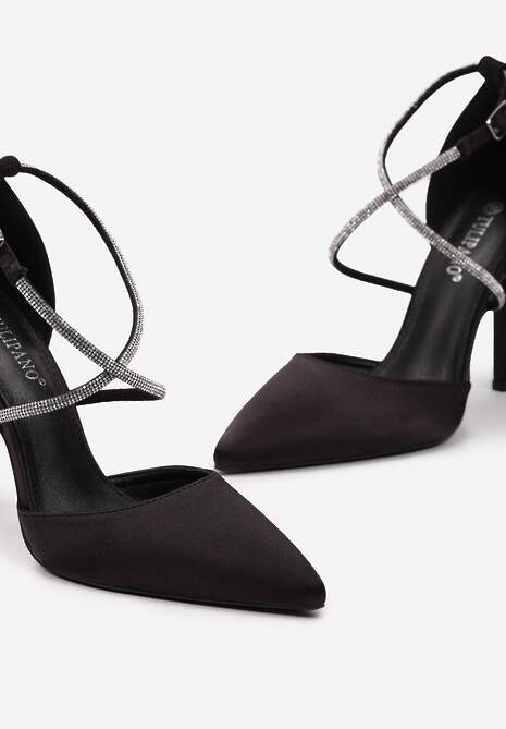 Czarne Satynowe Szpilki Ozdobione Cyrkoniami na Cienkich Paskach Wynstelle