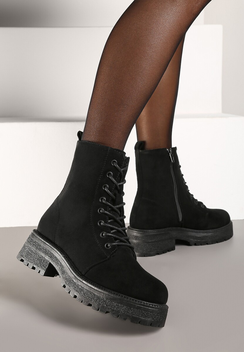Czarne Sznurowane Botki na Grubej Podeszwie Vagala